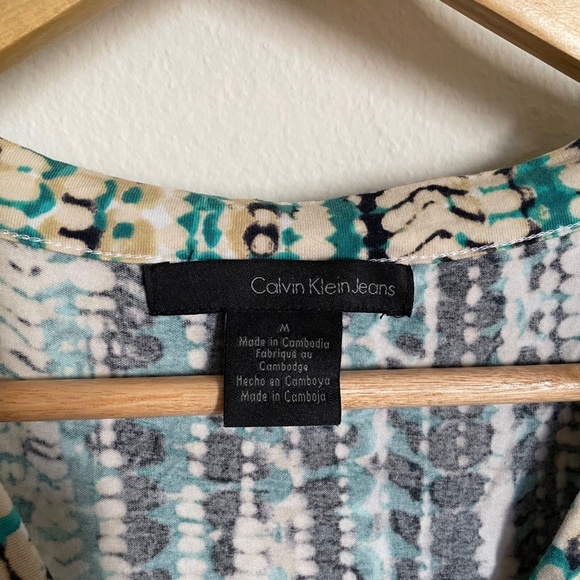 Calvin Klein Jeans Women’s Sleeveless V-Neck Empire Waist Knit Dress – Size MD - Picture 3 of 5